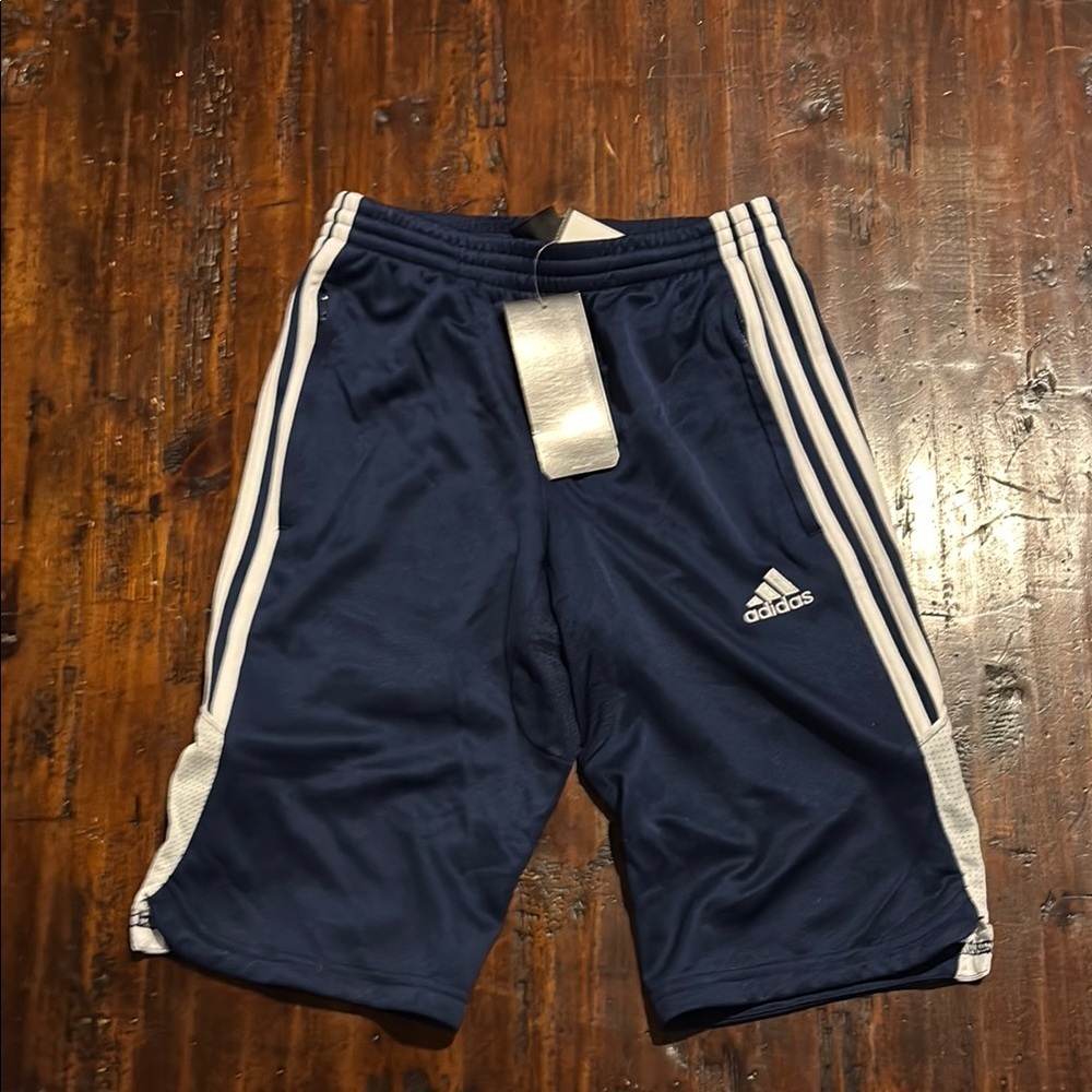 ADIDAS NWT BOYS BLUE WHITE SHORTS SUMMER NAVY SPORTS CASUAL FOOTBALL SOCCER SZ S